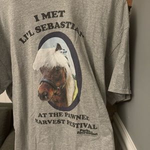 Parks & Rec I Met Li’l Sebastian Gray Unisex Graphic Tshirt Size 2XL